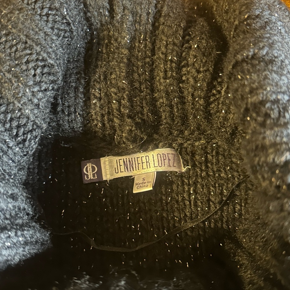 Jennifer Lopez Black Knit Sweater - Picture 2 of 6